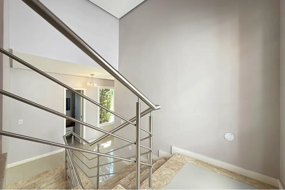 Foto 4 de Casa com 3 quartos à venda, 290m2 em Hípica, Porto Alegre - RS