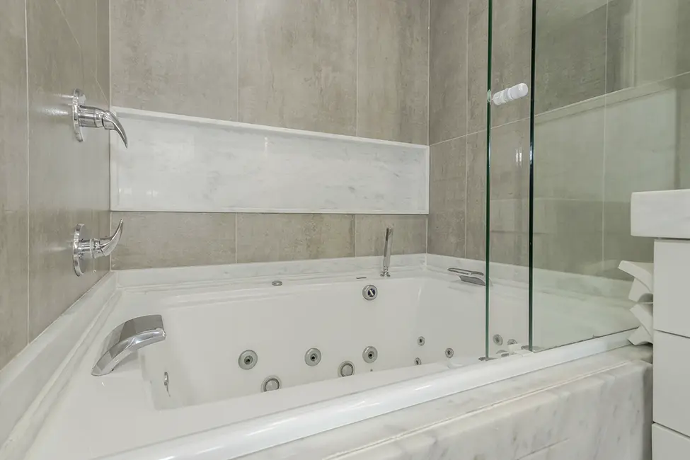 Apartamento com 2 quartos à venda, 80m2 em Petrópolis, Porto Alegre - RS - imagem 7 Foto 7 de Apartamento com 2 quartos à venda, 80m2 em Petrópolis, Porto Alegre - RS