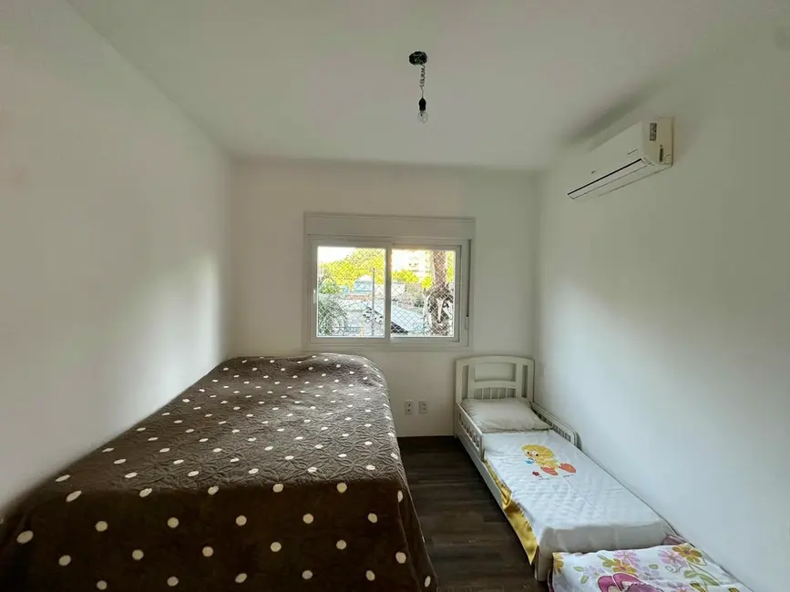 Apartamento com 3 quartos à venda, 99m2 em Menino Deus, Porto Alegre - RS - imagem 8 Foto 8 de Apartamento com 3 quartos à venda, 99m2 em Menino Deus, Porto Alegre - RS