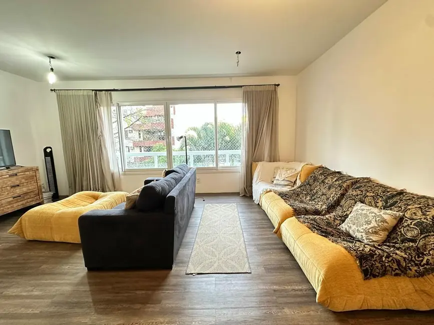 Apartamento com 3 quartos à venda, 99m2 em Menino Deus, Porto Alegre - RS - imagem 6 Foto 6 de Apartamento com 3 quartos à venda, 99m2 em Menino Deus, Porto Alegre - RS