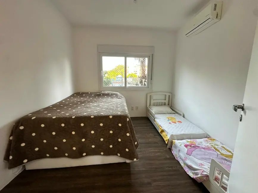 Apartamento com 3 quartos à venda, 99m2 em Menino Deus, Porto Alegre - RS - imagem 7 Foto 7 de Apartamento com 3 quartos à venda, 99m2 em Menino Deus, Porto Alegre - RS