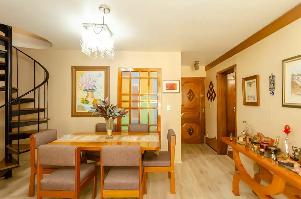 Apartamento com 3 quartos à venda, 199m2 em Petrópolis, Porto Alegre - RS - imagem 7 Foto 7 de Apartamento com 3 quartos à venda, 199m2 em Petrópolis, Porto Alegre - RS