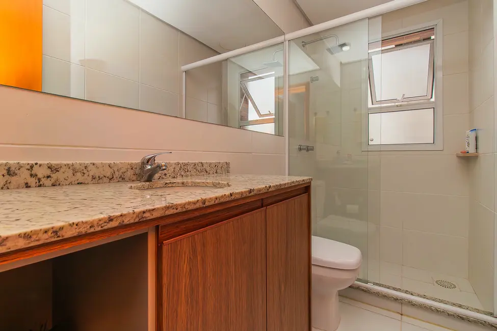 Apartamento com 2 quartos à venda, 85m2 em Menino Deus, Porto Alegre - RS - imagem 6 Foto 6 de Apartamento com 2 quartos à venda, 85m2 em Menino Deus, Porto Alegre - RS