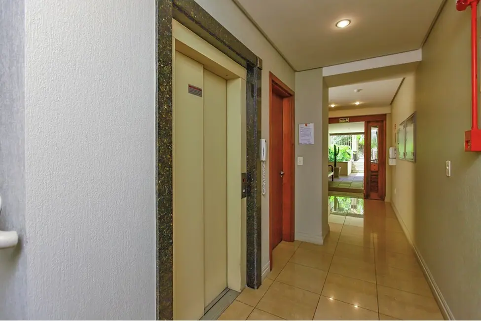 Foto 7 de Apartamento com 2 quartos à venda, 101m2 em Bela Vista, Porto Alegre - RS