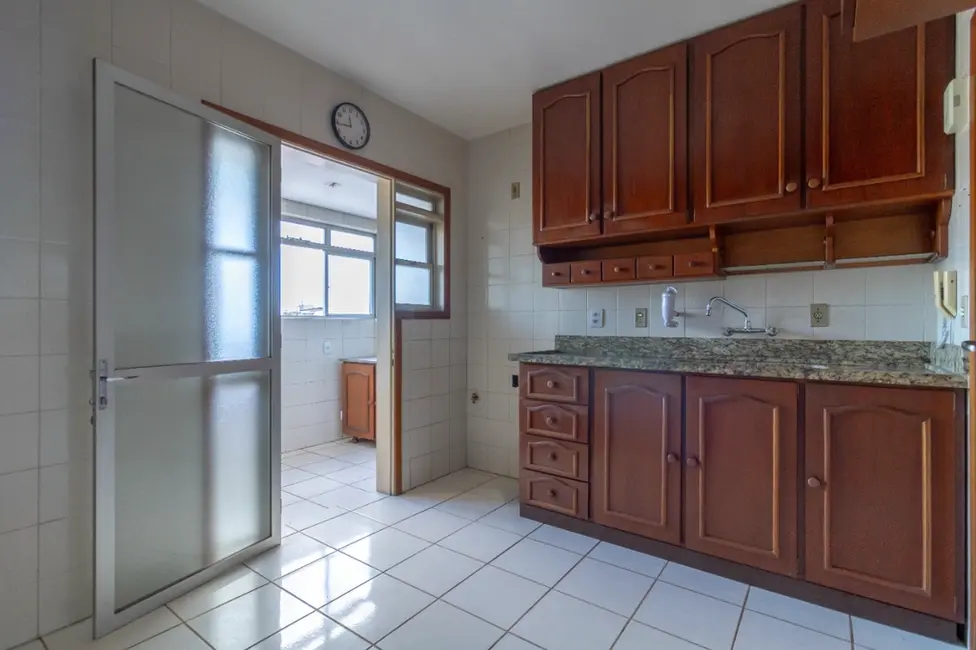 Foto 6 de Apartamento com 3 quartos à venda, 108m2 em Petrópolis, Porto Alegre - RS