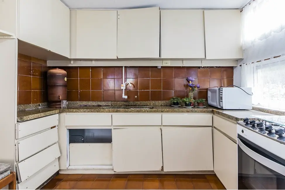 Apartamento com 3 quartos à venda, 127m2 em Menino Deus, Porto Alegre - RS - imagem 8 Foto 8 de Apartamento com 3 quartos à venda, 127m2 em Menino Deus, Porto Alegre - RS