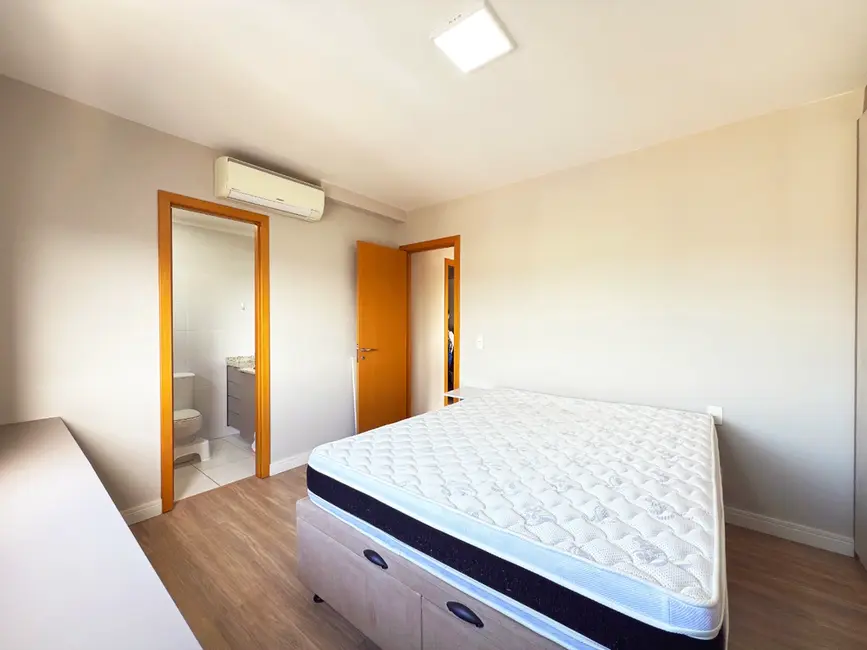 Apartamento com 2 quartos à venda, 61m2 em Menino Deus, Porto Alegre - RS - imagem 8 Foto 8 de Apartamento com 2 quartos à venda, 61m2 em Menino Deus, Porto Alegre - RS