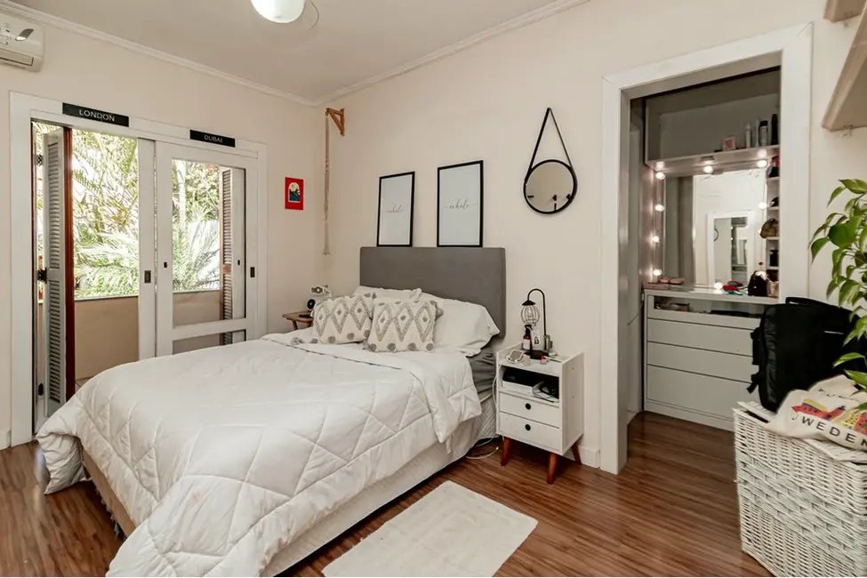 Foto 5 de Casa com 4 quartos à venda, 575m2 em Chácara das Pedras, Porto Alegre - RS