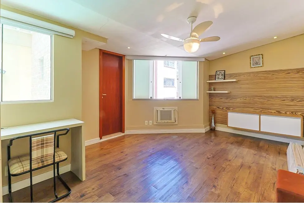 Foto 6 de Apartamento com 3 quartos à venda, 150m2 em Petrópolis, Porto Alegre - RS