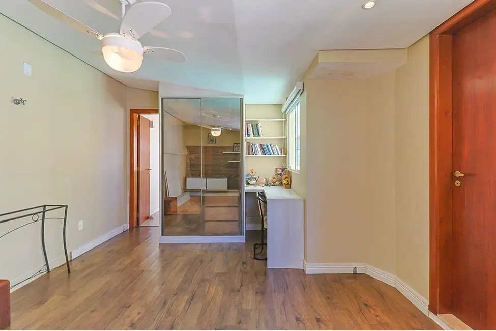 Foto 8 de Apartamento com 3 quartos à venda, 150m2 em Petrópolis, Porto Alegre - RS