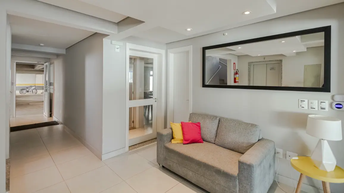 Foto 6 de Apartamento com 2 quartos à venda, 152m2 em Chácara das Pedras, Porto Alegre - RS