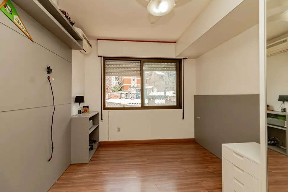 Foto 3 de Apartamento com 2 quartos à venda, 96m2 em Bela Vista, Porto Alegre - RS