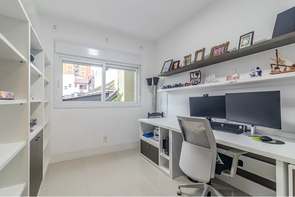 Foto 4 de Casa de Condomínio com 4 quartos à venda, 190m2 em Tristeza, Porto Alegre - RS