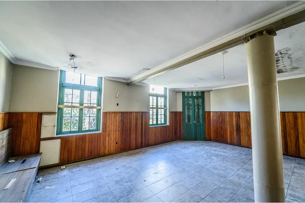 Loja à venda, 204m2 em Moinhos de Vento, Porto Alegre - RS - imagem 2 Foto 2 de Loja à venda, 204m2 em Moinhos de Vento, Porto Alegre - RS