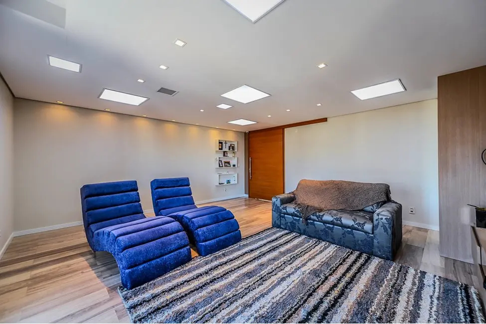 Casa com 5 quartos à venda, 714m2 em Menino Deus, Porto Alegre - RS - imagem 8 Foto 8 de Casa com 5 quartos à venda, 714m2 em Menino Deus, Porto Alegre - RS