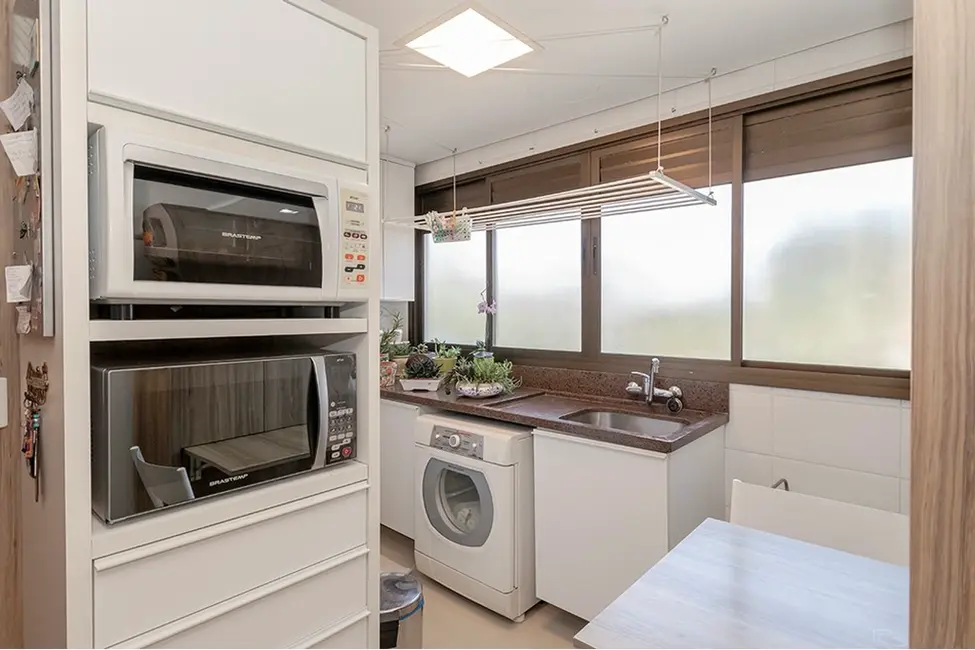 Apartamento com 3 quartos à venda, 122m2 em Petrópolis, Porto Alegre - RS - imagem 3 Foto 3 de Apartamento com 3 quartos à venda, 122m2 em Petrópolis, Porto Alegre - RS