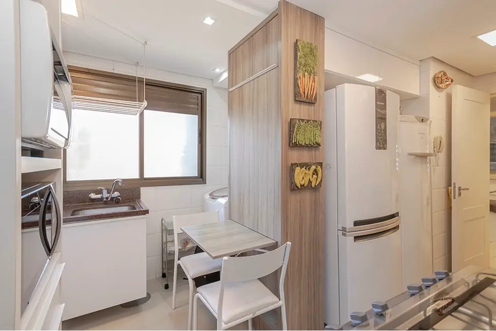 Apartamento com 3 quartos à venda, 122m2 em Petrópolis, Porto Alegre - RS - imagem 4 Foto 4 de Apartamento com 3 quartos à venda, 122m2 em Petrópolis, Porto Alegre - RS