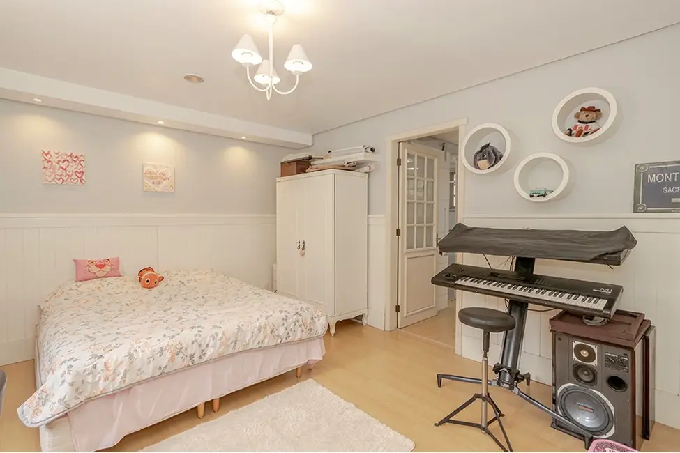 Foto 8 de Casa com 3 quartos à venda, 349m2 em Chácara das Pedras, Porto Alegre - RS