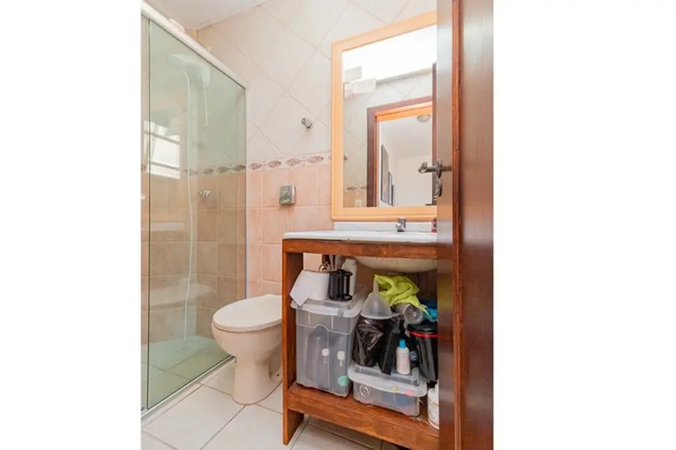 Foto 2 de Casa com 4 quartos à venda, 307m2 em Chácara das Pedras, Porto Alegre - RS