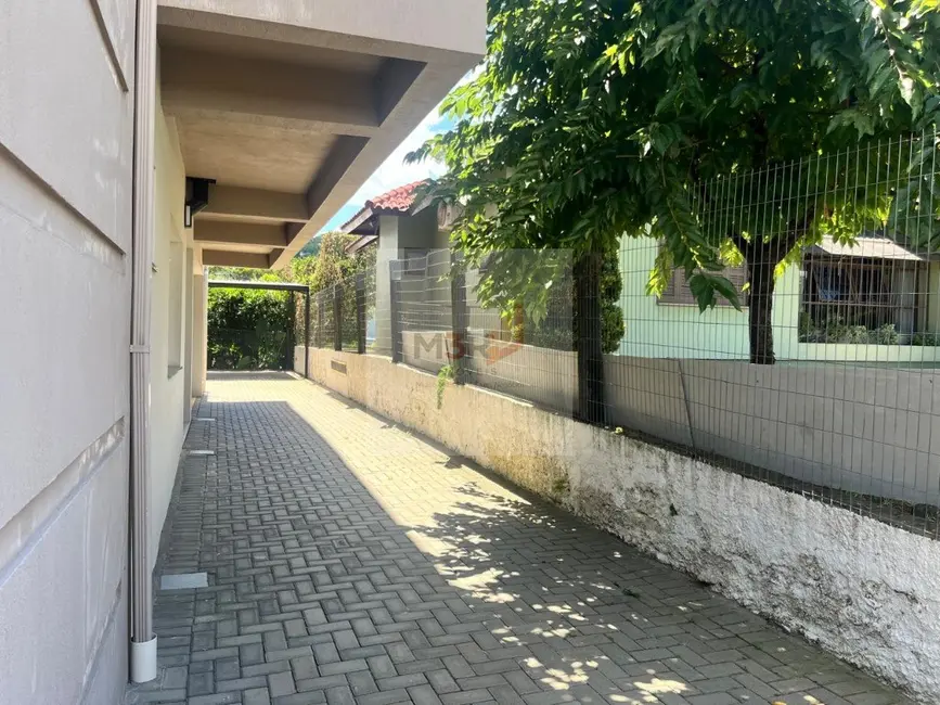 Foto 2 de Apartamento com 1 quarto à venda, 55m2 em Nova Petropolis - RS