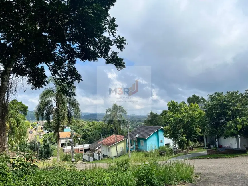 Foto 3 de Terreno / Lote à venda, 406m2 em Nova Petropolis - RS