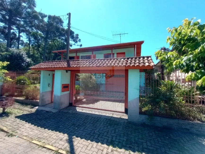 Foto 1 de Casa com 4 quartos à venda, 171m2 em Nova Petropolis - RS