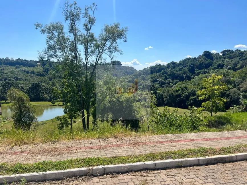 Foto 1 de Terreno / Lote à venda, 365m2 em Nova Petropolis - RS