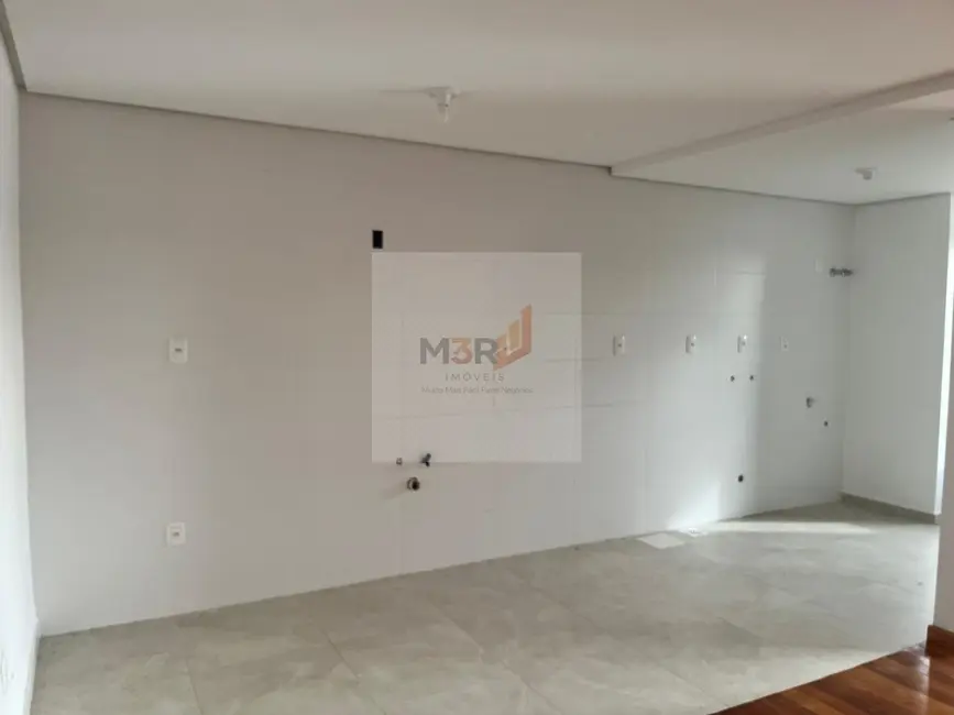 Foto 4 de Apartamento com 1 quarto à venda, 102m2 em Centro, Nova Petropolis - RS