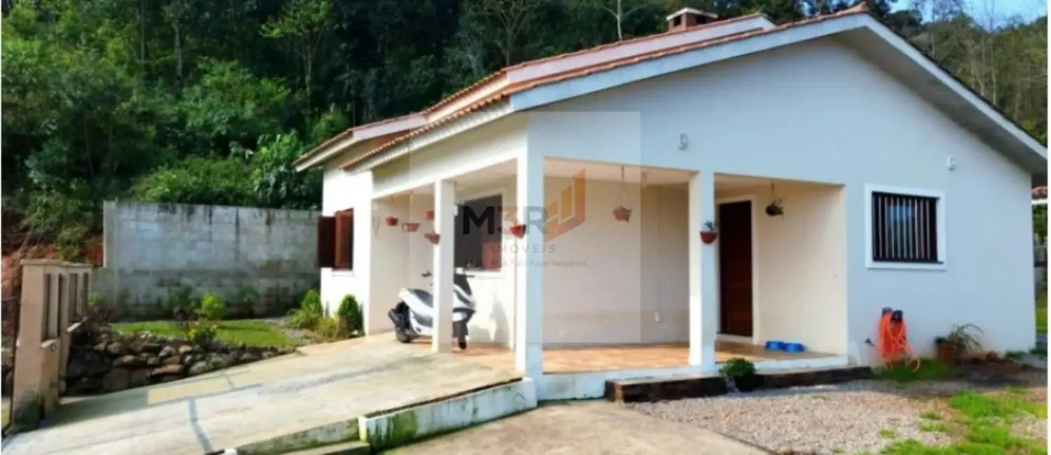 Foto 2 de Casa com 6 quartos à venda, 197m2 em Nova Petropolis - RS