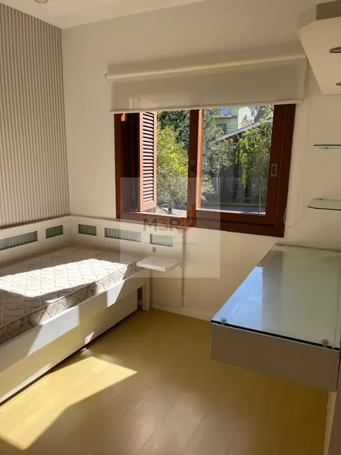 Foto 4 de Apartamento com 2 quartos à venda, 69m2 em Centro, Gramado - RS