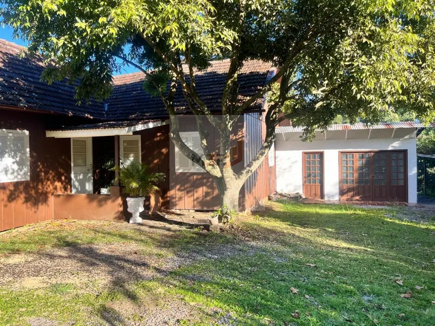 Casa com 3 quartos à venda e para alugar, 146m2 em Nova Petropolis - RS - imagem 3 Foto 3 de Casa com 3 quartos à venda e para alugar, 146m2 em Nova Petropolis - RS