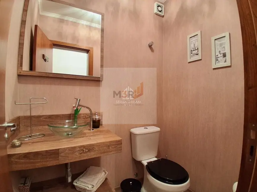 Apartamento com 2 quartos à venda, 127m2 em Nova Petropolis - RS - imagem 4 Foto 4 de Apartamento com 2 quartos à venda, 127m2 em Nova Petropolis - RS