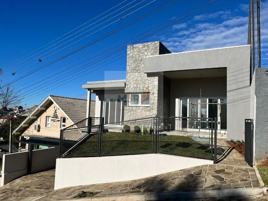 Foto 1 de Casa com 3 quartos à venda, 276m2 em Nova Petropolis - RS