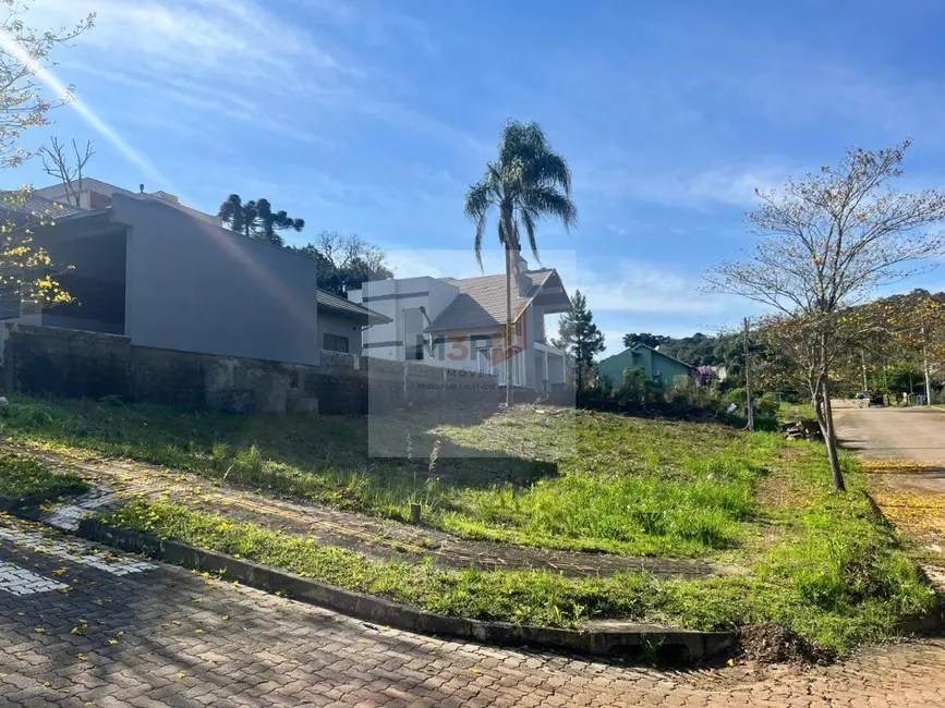 Foto 1 de Terreno / Lote à venda, 403m2 em Nova Petropolis - RS