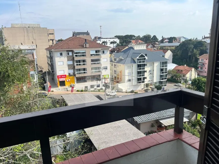 Foto 5 de Apartamento com 3 quartos para alugar, 100m2 em Centro, Nova Petropolis - RS