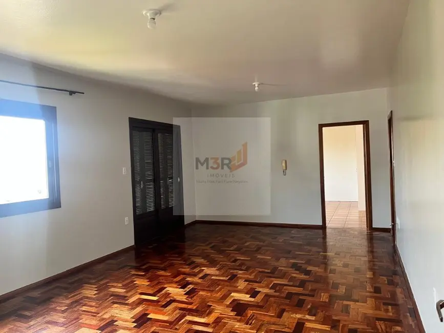 Foto 3 de Apartamento com 3 quartos para alugar, 100m2 em Centro, Nova Petropolis - RS