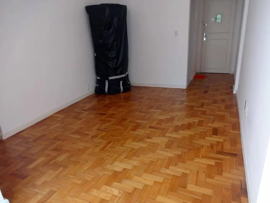 Foto 4 de Apartamento com 1 quarto à venda, 45m2 em Catete, Rio De Janeiro - RJ