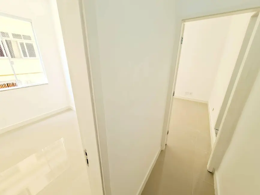 Foto 9 de Apartamento com 2 quartos à venda, 70m2 em Laranjeiras, Rio De Janeiro - RJ