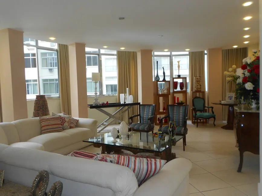 Foto 1 de Apartamento com 4 quartos à venda, 247m2 em Copacabana, Rio De Janeiro - RJ