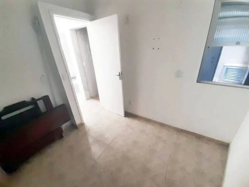 Casa com 2 quartos à venda, 50m2 em Copacabana, Rio De Janeiro - RJ - imagem 6 Foto 6 de Casa com 2 quartos à venda, 50m2 em Copacabana, Rio De Janeiro - RJ
