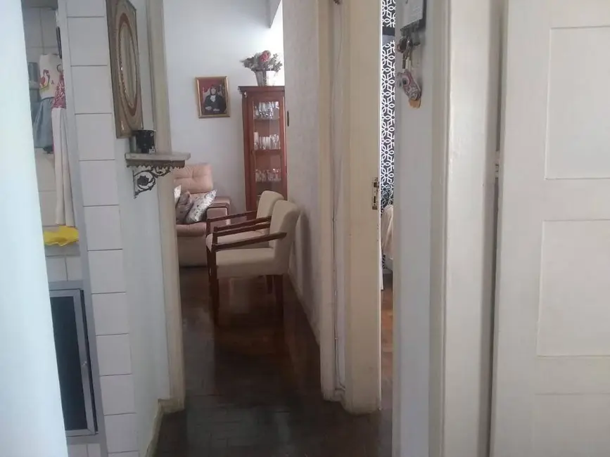 Apartamento com 2 quartos à venda, 62m2 em Catete, Rio De Janeiro - RJ - imagem 3 Foto 3 de Apartamento com 2 quartos à venda, 62m2 em Catete, Rio De Janeiro - RJ