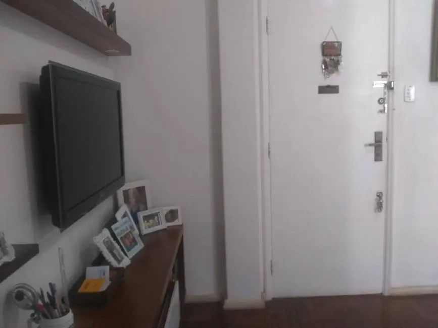 Apartamento com 2 quartos à venda, 62m2 em Catete, Rio De Janeiro - RJ - imagem 5 Foto 5 de Apartamento com 2 quartos à venda, 62m2 em Catete, Rio De Janeiro - RJ