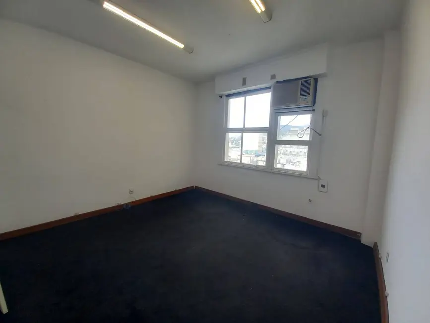 Sala Comercial à venda, 85m2 em Centro, Rio De Janeiro - RJ - imagem 9 Foto 9 de Sala Comercial à venda, 85m2 em Centro, Rio De Janeiro - RJ