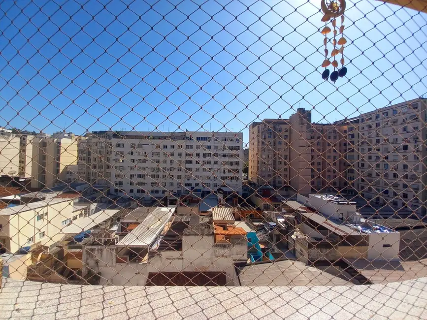 Foto 4 de Apartamento com 3 quartos à venda, 90m2 em Catete, Rio De Janeiro - RJ