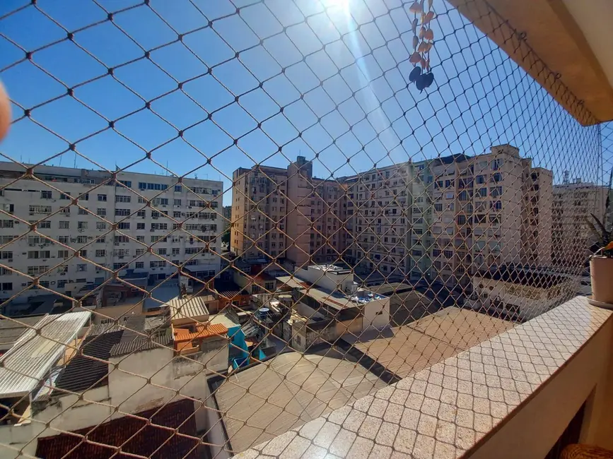 Foto 3 de Apartamento com 3 quartos à venda, 90m2 em Catete, Rio De Janeiro - RJ