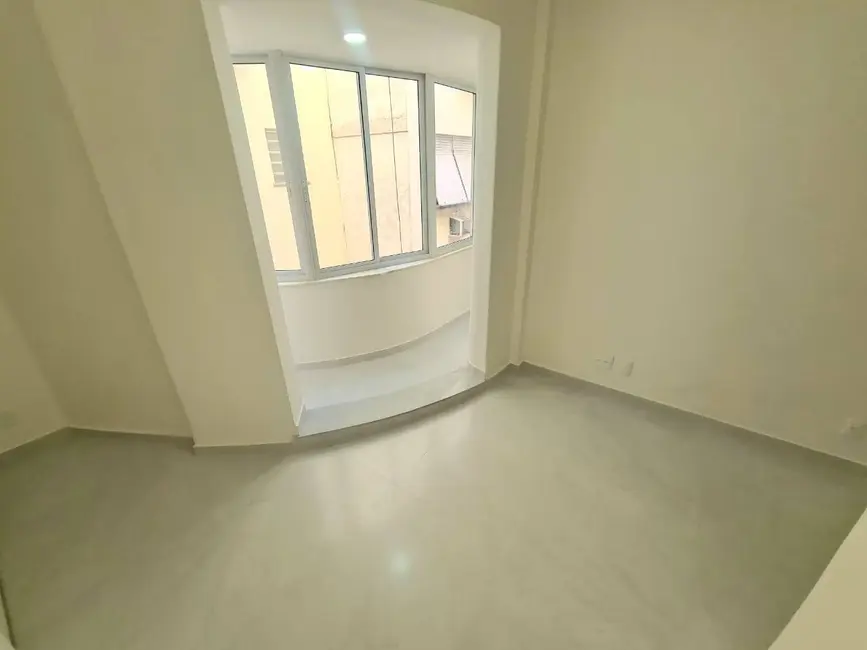 Foto 4 de Apartamento com 1 quarto à venda, 40m2 em Catete, Rio De Janeiro - RJ