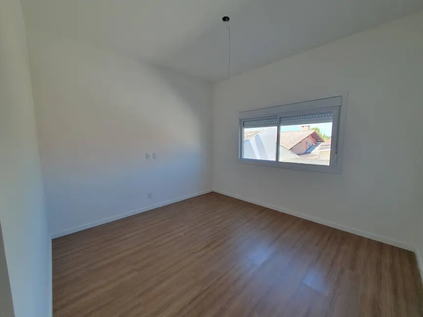 Foto 8 de Sobrado com 2 quartos à venda, 101m2 em São José, Canoas - RS