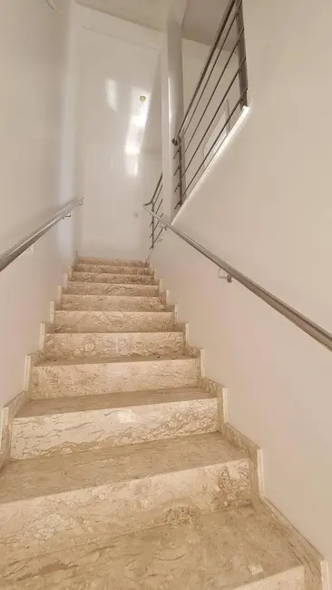 Foto 8 de Sobrado com 3 quartos à venda, 162m2 em São José, Canoas - RS