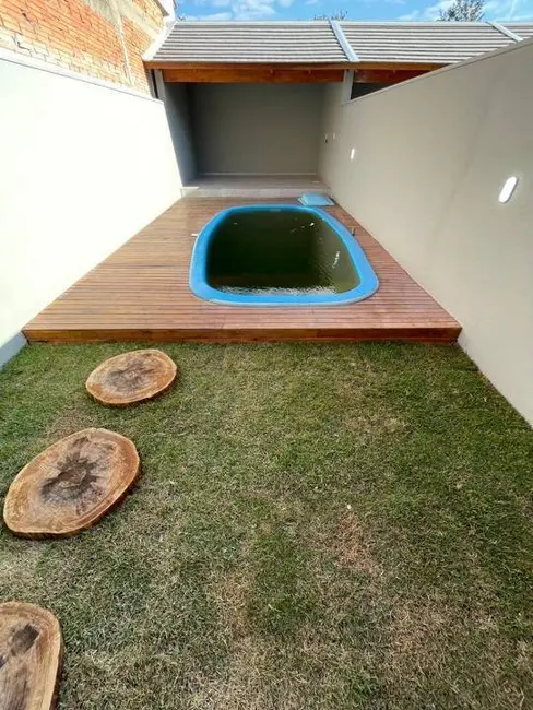 Sobrado com 3 quartos à venda, 119m2 em Igara, Canoas - RS - imagem 3 Foto 3 de Sobrado com 3 quartos à venda, 119m2 em Igara, Canoas - RS