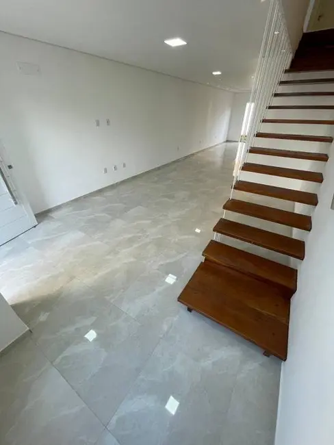 Sobrado com 3 quartos à venda, 119m2 em Igara, Canoas - RS - imagem 7 Foto 7 de Sobrado com 3 quartos à venda, 119m2 em Igara, Canoas - RS